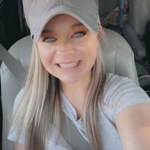 Meet your Posher, Mallory